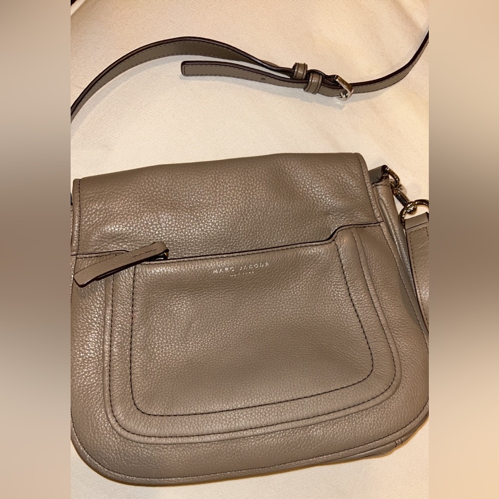 Marc Jacobs crossbody purse